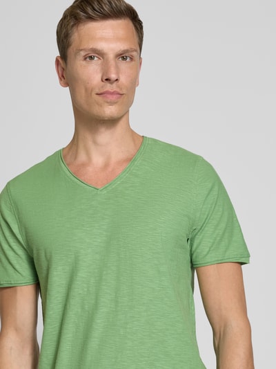 MCNEAL T-Shirt mit V-Ausschnitt Grass 3
