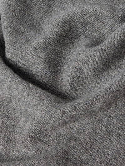 Produktfoto, Schal mit Woll-Anteil Modell 'Bikona' von someday., grau, elastischer Material-Mix, Strick-Optik, dreieckiges Design