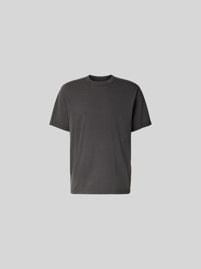 Produktfoto, Regular Fit T-Shirt mit Logo-Stitching von ANNARR aus Reine Baumwolle, Rundhalsausschnitt, Kurzärmelig, Rückseite 69 cm bei Größe M, einfarbiges Design, glatte Textur