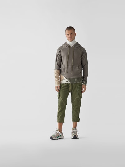 Greg Lauren Cropped Cargohose mit Kontraststreifen Khaki 1