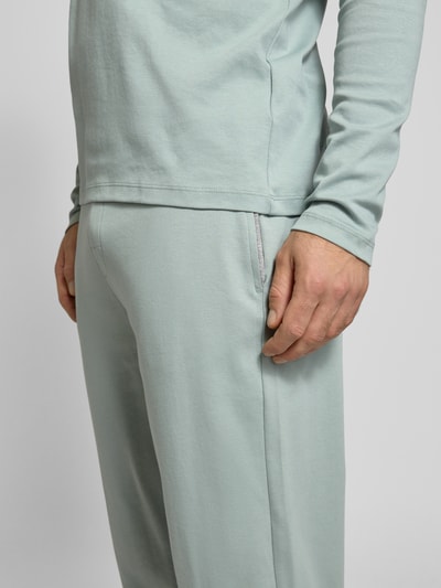 Christian Berg Men Relaxed Fit Sweatpants mit Tunnelzug Metallic Gruen 3