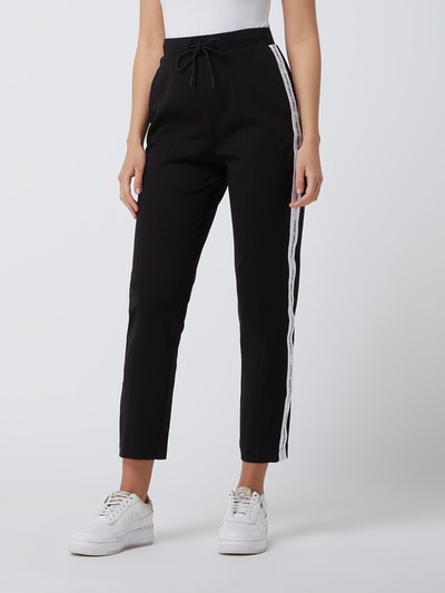 Calvin Klein Jeans Trackpants mit Logo-Streifen Black 4