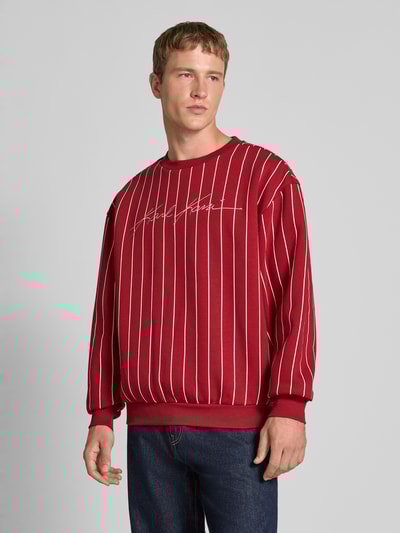 KARL KANI Regular Fit Sweatshirt mit Logo-Stitching Modell 'Pinstripe' Rot 4