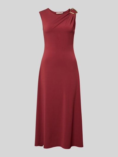 Produktfoto, Midikleid mit Schulter-Applikation von Christian Berg Woman Selection in Rot, Elastischer-Material-Mix, taillierte Passform, Rundhalsausschnitt, Raffung, Rückenlänge 118 cm, Brustweite 34 cm, glatte Textur