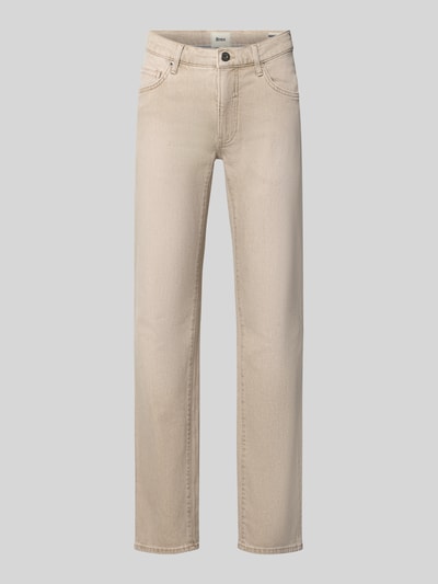 Produktfoto, beigefarbene Slim Fit Jeans aus Baumwoll-Mix Modell 'Chuck' von Brax, glatte Textur, Herren Slim Fit Jeans von Brax