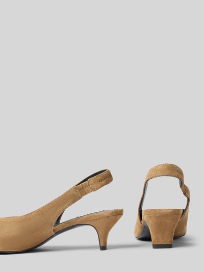 Produktfoto, Pumps aus Leder Modell 'Tillbye' von Gant in Beige mit spitz zulaufender Schuhspitze, elastischer Riemen, Absatzhöhe: 6 cm, Damen, Größe 40, Echtleder, Rückansicht