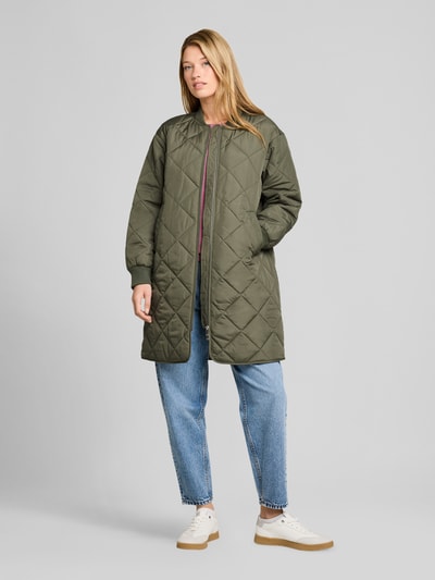 Tom Tailor Denim płaszcz pikowany o kroju regular fit z kołnierzem college Oliwkowy 1