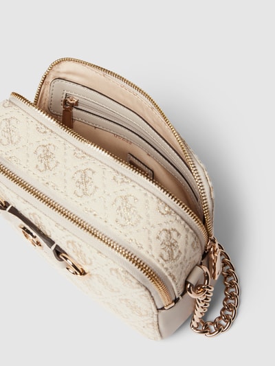 GUESS Handtasche mit Label-Applikation Modell 'IZZY' Ecru Melange 5