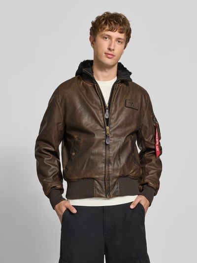 Alpha Industries Bomberjacke in Leder-Optik mit Label-Details Dunkelbraun 4