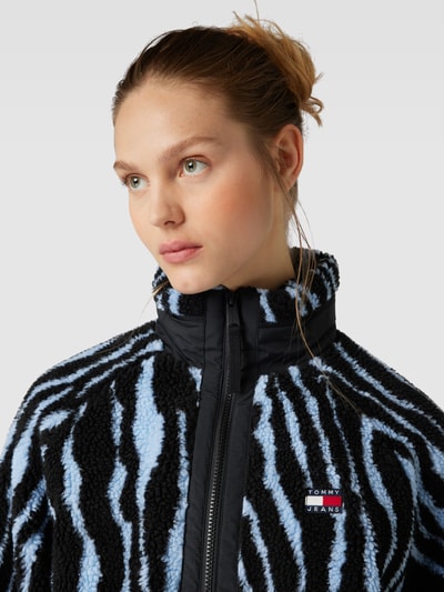 Tommy Jeans Kurtka Sherpa ze zwierzęcym nadrukiem model ‘ZEBRA’ Niebieski 3