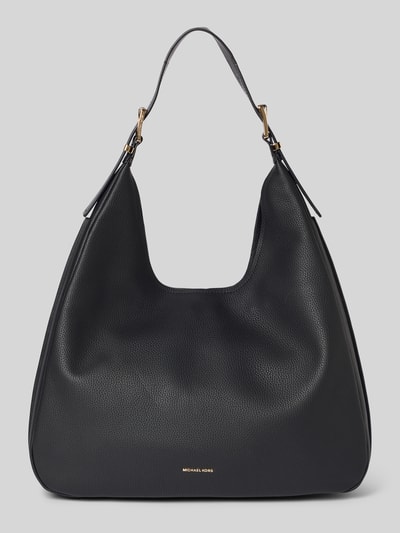 Produktfoto, schwarze Handtasche mit Label-Detail Modell 'NOLITA' von MICHAEL Michael Kors, strukturierte Oberfläche, goldfarbene Details, Tragehenkel, Hauptfach mit Magnetverschluss, rechteckige Form, 37 x 32 x 8 cm, Länge Schulterriemen 52 cm.
