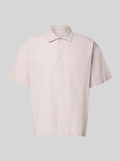 Produktfoto, Regular Fit Freizeithemd aus Baumwoll-Leinen-Mix von Jack & Jones in Beige mit Kentkragen und Knopfleiste, glatte Textur.