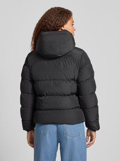 Superdry Pikowana kurtka o kroju regular fit z wytłoczonym logo model ‘Sports’ Czarny 5