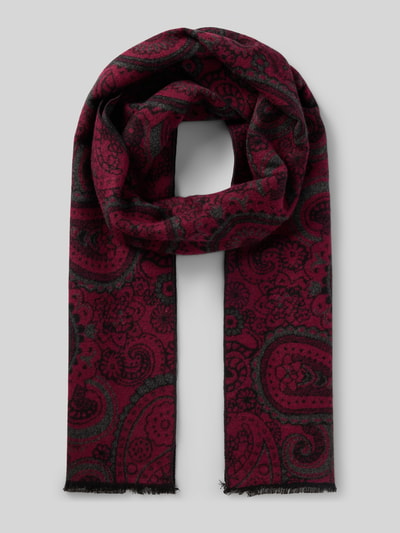 Produktfoto, Schal aus reiner Viskose von Christian Berg Men mit Paisley-Muster in Rot und Schwarz, rechteckige Form, ausgefranste Abschlüsse, Strick-Optik, Maße etwa 31 x 178 cm.