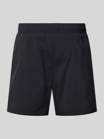 Produktfoto, schwarze Straight Fit Badeshorts mit Tunnelzug und elastischem Bund sowie Eingrifftaschen von FIRE + ICE.