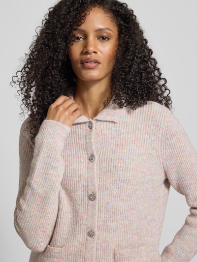Christian Berg Woman Strickjacke mit Umlegekragen und aufgesetzten Taschen Apricot 3