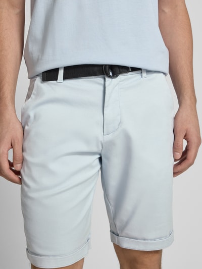 Tom Tailor Denim Regular Fit Chinoshorts mit Gürtel Hellblau Melange 3