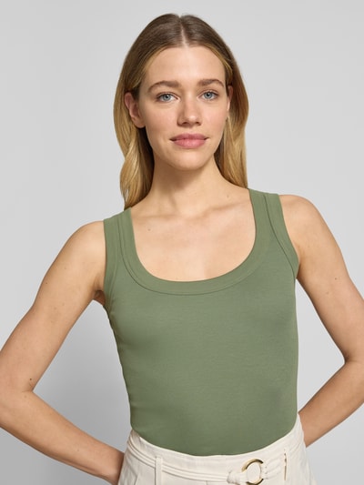 Marc Cain Tanktop in Ripp-Optik mit Rundhalsausschnitt Oliv 3
