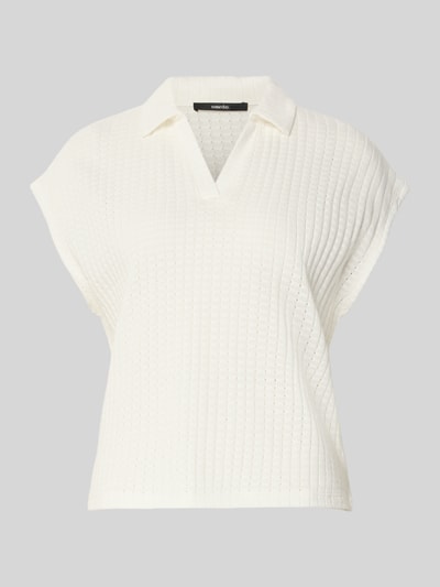 Produktfoto, Regular Fit Poloshirt mit Strukturmuster Modell 'Kimena' von Someday in Creme, Baumwoll-Mix, V-Ausschnitt, 56 cm Rückenlänge, Damen.