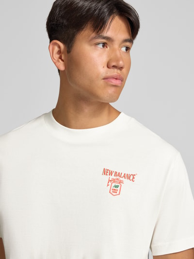 New Balance T-shirt z nadruk z logo model 'GRAB A BITE LONDON' Biały 3