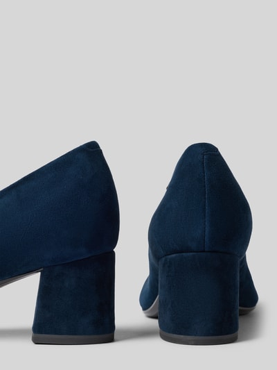 Produktfoto, dunkelblaue czółenka in imitacja weluru, eckiger Blockabsatz, Pumps in Velours-Optik von Tamaris, Damen Pumps