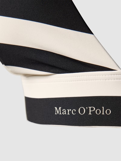 Produktfoto, Bikini-Oberteil mit Streifenmuster Modell 'Classic' von Marc O'Polo, schwarz-weiße Streifen, Stretch-Material, Label-Detail