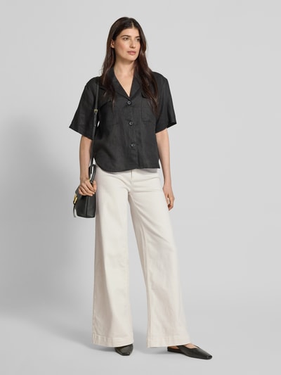 Christian Berg Woman Flared Cut Jeans mit Eingrifftaschen Offwhite 1