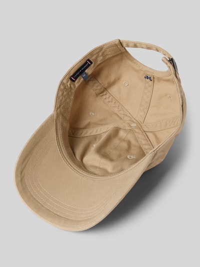 Produktfoto, Basecap aus reiner Baumwolle von Tommy Hilfiger in Optik: Unifarben, Logo-Stitching, verstellbarer Riegel, Materialverarbeitung: Denim