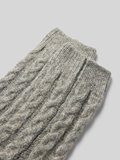 camano Socken mit Zopfmuster Hellgrau 2