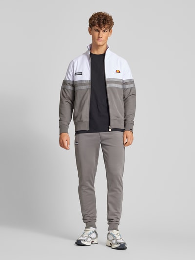 Ellesse Tapered Fit Trackpants mit Label-Badge Modell 'BERTONI' Mittelgrau 1