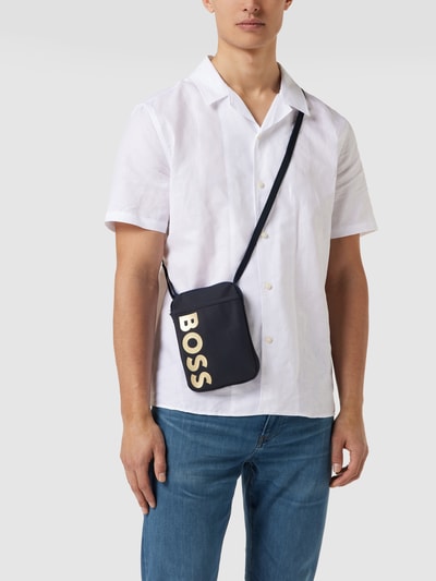 BOSS Umhängetasche mit Stecktasche Modell 'Catch Phone pouch' Marine 1