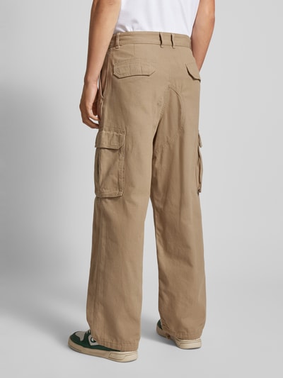 REVIEW Straight Leg Cargohose mit Label-Patch Beige 5