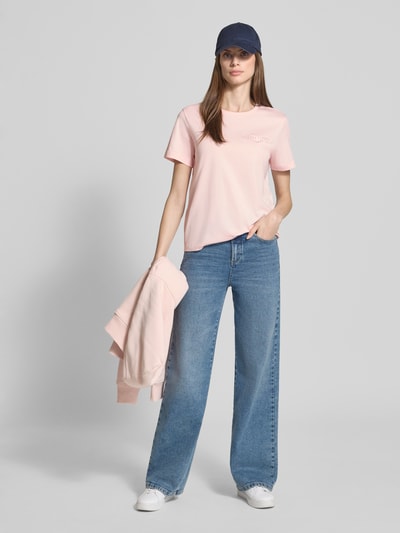 Gant Regular fit T-shirt van puur katoen met logopatch Roze - 1