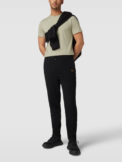 Fred Perry Spodnie dresowe z wyhaftowanym logo Czarny 1