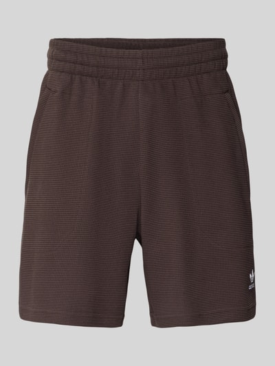 Produktfoto, Regular Fit Sweatshorts mit Baumwoll-Anteil von adidas Originals, Optik: Unifarben, Waffelstruktur, Logo-Stitching, seitliche Eingrifftaschen, elastischer Bundabschluss, Tunnelzug innen.