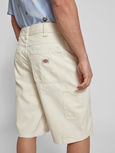 Dickies Jeansshorts mit Eingrifftaschen Modell 'MADISON' Offwhite 3