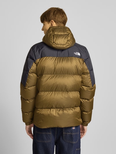 The North Face Kurtka pikowana o kroju regular fit z wyhaftowanym logo model ‘DIABLO’ Khaki 5