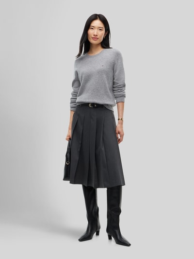 Tommy Hilfiger Slim Fit Pullover aus reiner Wolle Mittelgrau 1