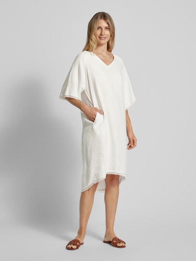 Christian Berg Woman Leinenkleid mit abgerundetem V-Ausschnitt Sand 1