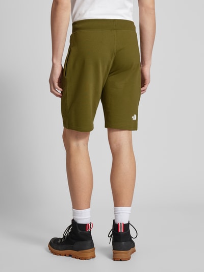 The North Face Regular Fit Sweatshorts mit Label-Print Modell 'STANDARD' Oliv 5