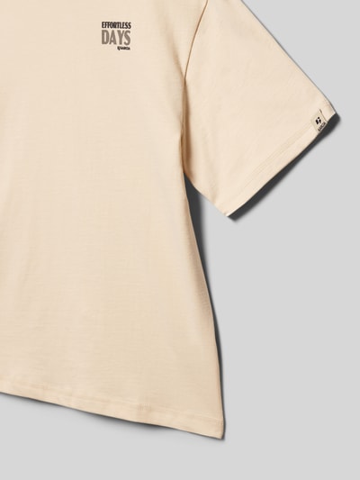 Produktfoto, Regular fit T-Shirt mit Statement-Print von Garcia, beige, Reine Baumwolle, Rundhalsausschnitt, Rückenlänge 56 cm Größe 140