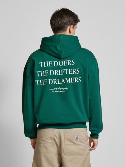 No Bystanders Hoodie met kangoeroezak, model 'DREAMERS' Donkergroen - 5