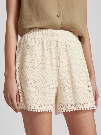 Vero Moda Shorts mit Lochmuster Beige 3