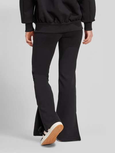 adidas Sportswear Rozszerzane spodnie dresowe z nadruk z logo Czarny 3