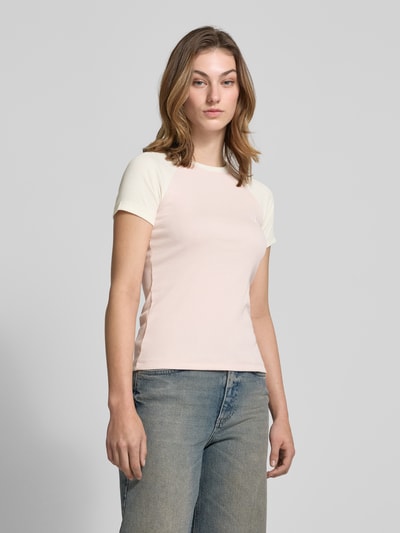 Guess Jeans T-Shirt mit geripptem Rundhalsausschnitt Hellrosa 4