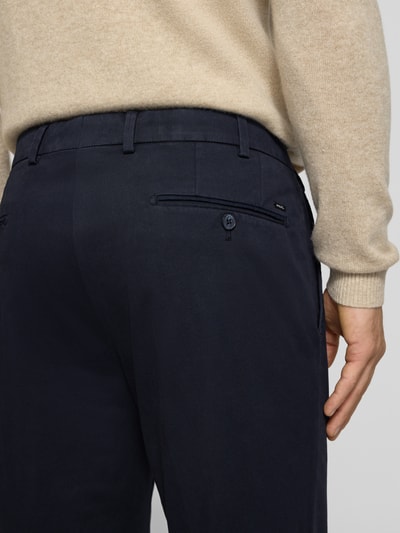 Hiltl Regular Fit Chino aus Baumwoll-Mix Modell 'PEAKER' Marine 3