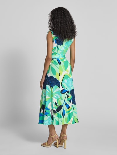 Betty Barclay Wickelkleid mit V-Ausschnitt und Bindegürtel Gruen 5