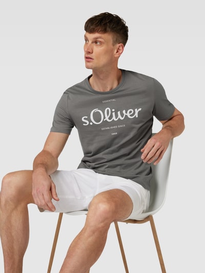 s.Oliver RED LABEL T-Shirt mit Label-Print Mittelgrau 3