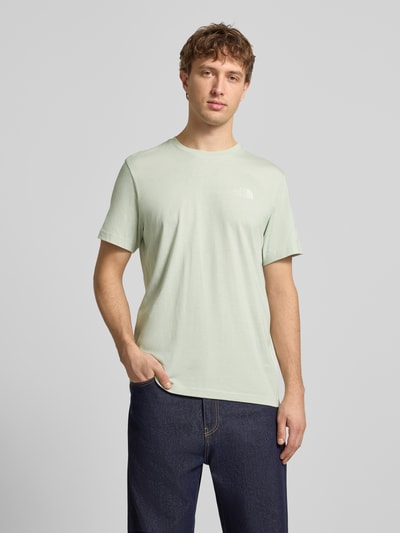 Męski t-shirt z mieszanki bawełny, krój regular fit, prążkowany okrągły dekolt, nadruk z logo, The North Face, długość tyłu 71 cm, Ganzkörperansicht von vorne.