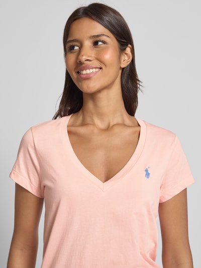Polo Ralph Lauren T-Shirt mit geripptem V-Ausschnitt Koralle 3